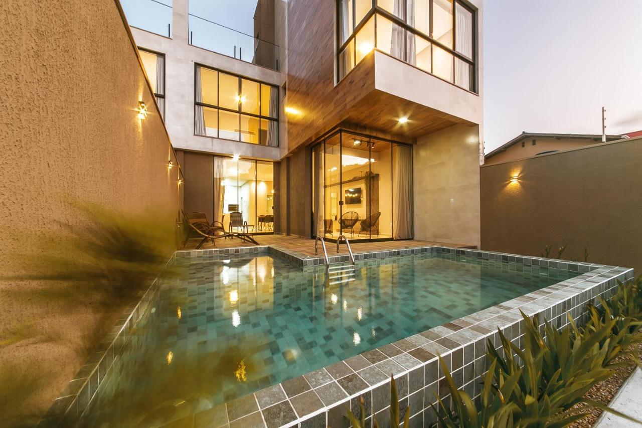 Casa Requinte, 4 Suites , Piscina II Balneário Camboriú Εξωτερικό φωτογραφία